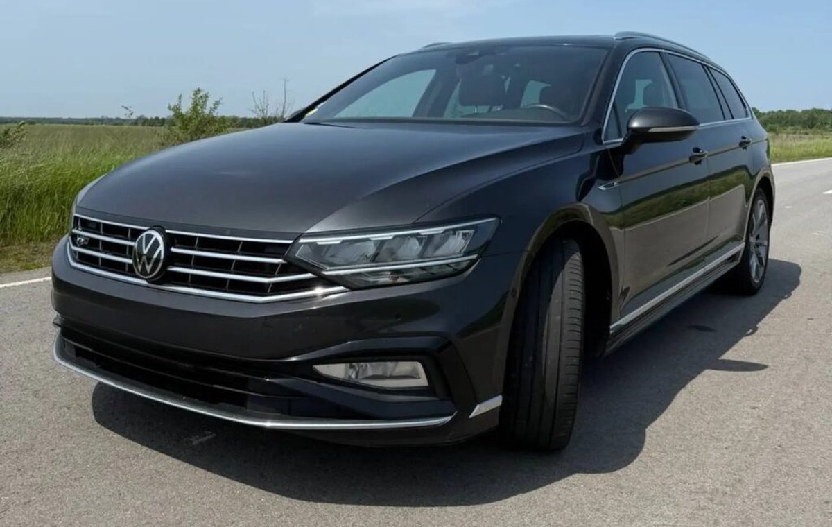 Volkswagen Passat B8 — фото 1